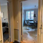 Upscale 3Br Apt