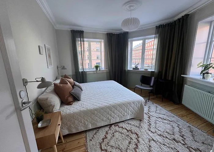 Upscale 3Br Apt