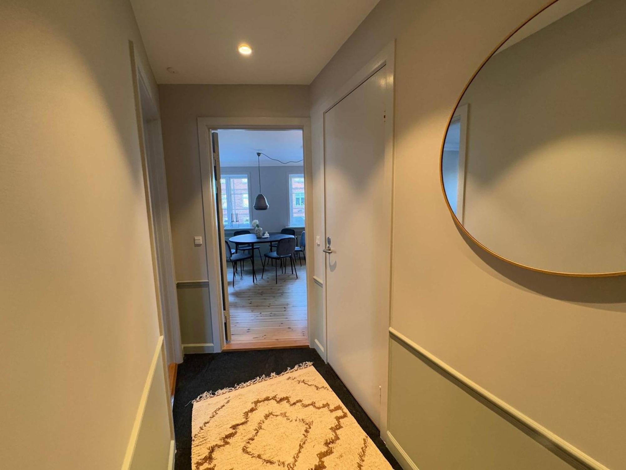 Upscale 3br