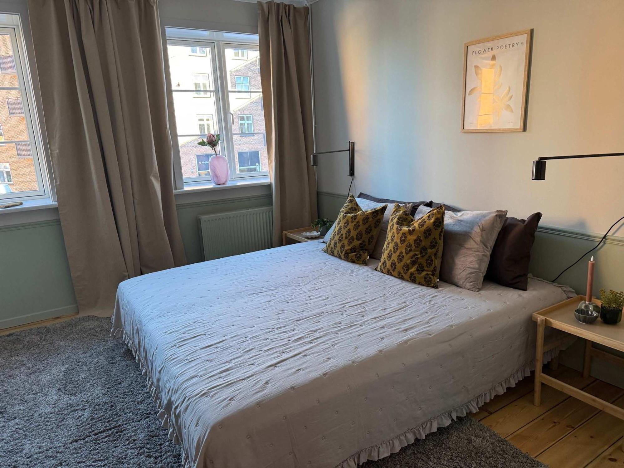 Upscale 3br *