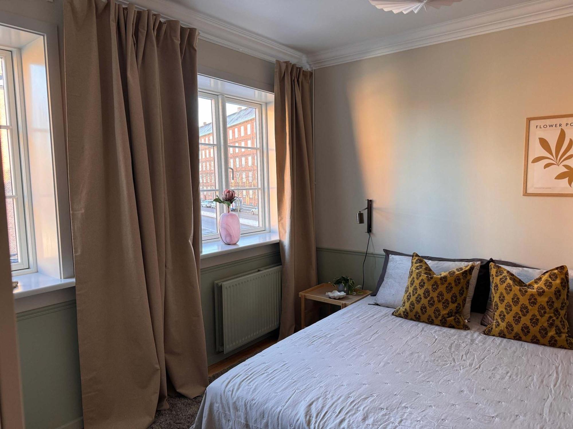 Upscale 3br