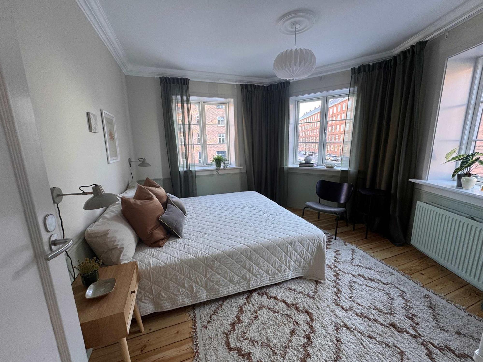 Upscale 3br Apartment