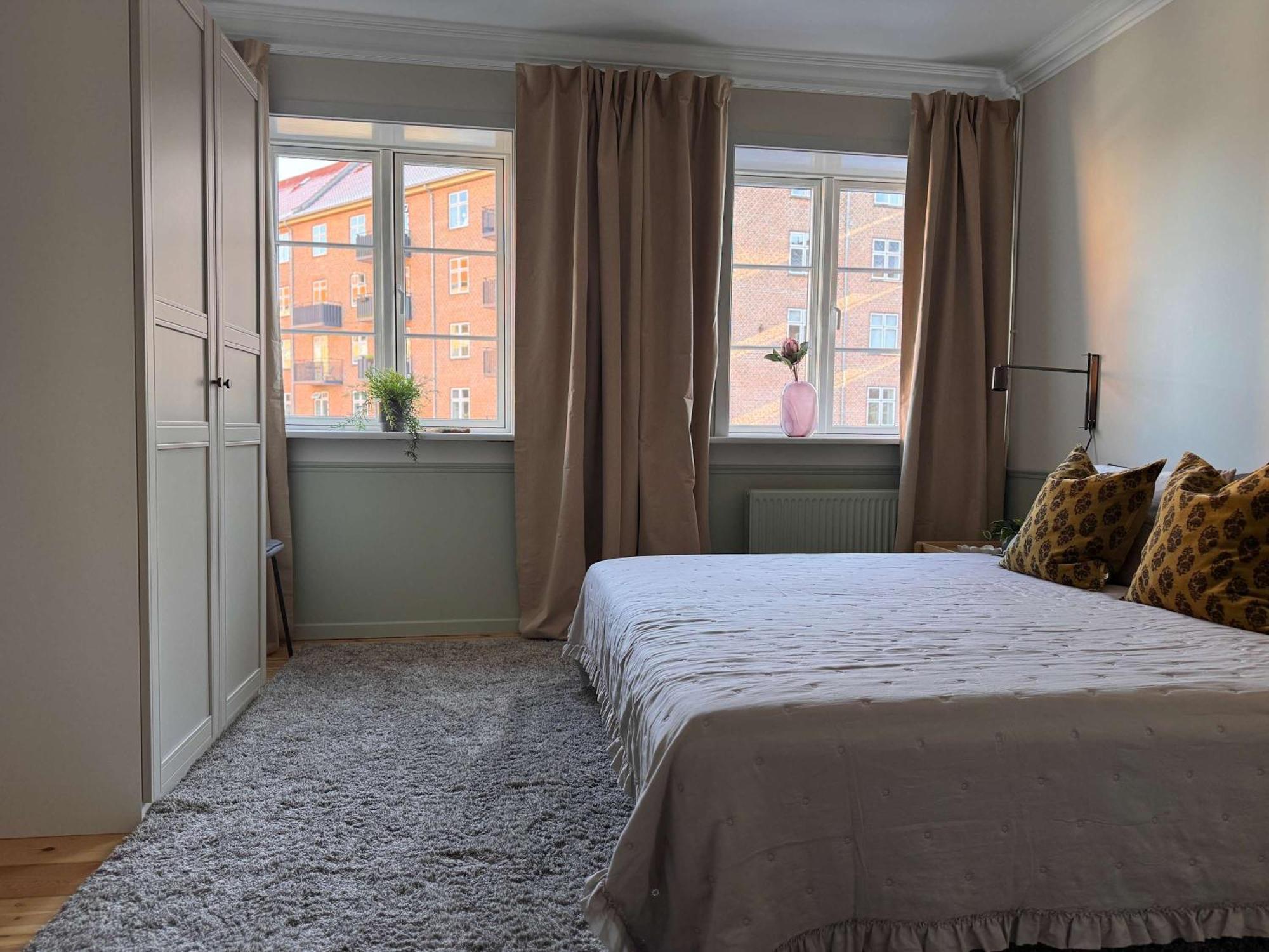 Apartment Upscale 3br